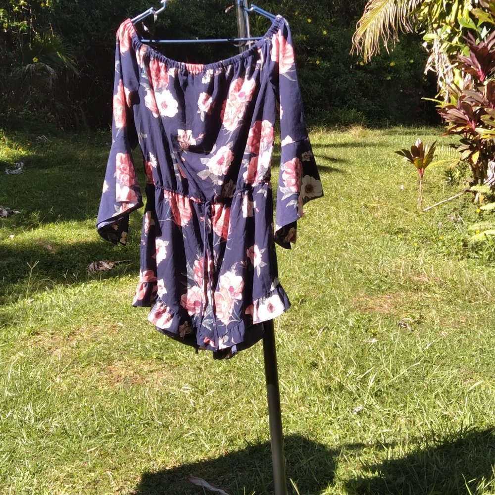 E&M Off Shoulder Drawstring Ruffle Floral Romper - Picture 7 of 10